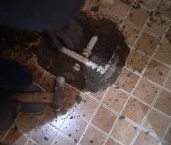 景德镇市卫生间漏水维修公司为您分享下卫生间渗水如何处理及注意事项